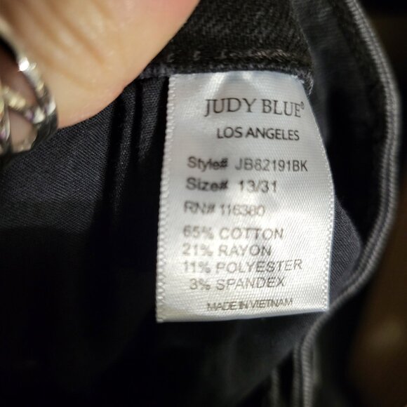 JUDY BLUE FLANNEL LINED BLACK DISTRESSED SKINNY JEANS SZ 13/31 - Picture 8 of 8